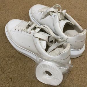 Alexander McQueen good condition sz 6.5